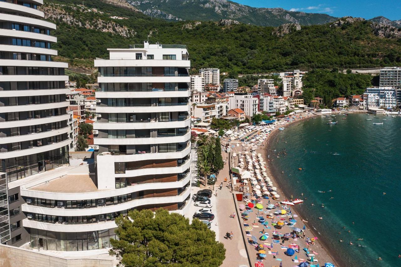 Green Stone Apartments Hotel Rafailovici Exterior photo